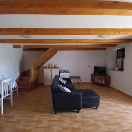 Holiday Home Loznati 크레스 외부 사진