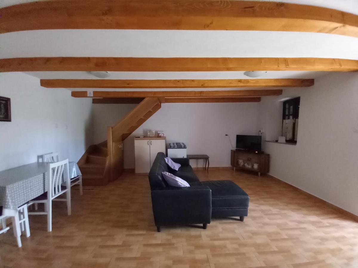 Holiday Home Loznati 크레스 외부 사진